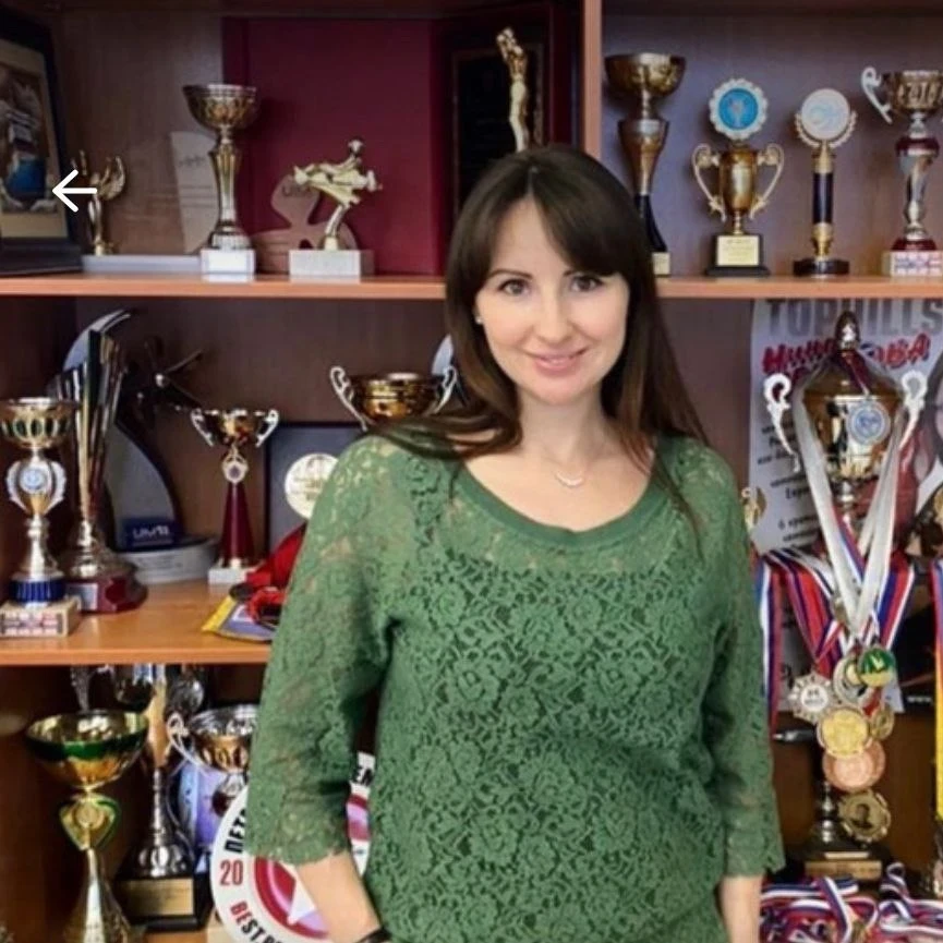 Нина Абросова